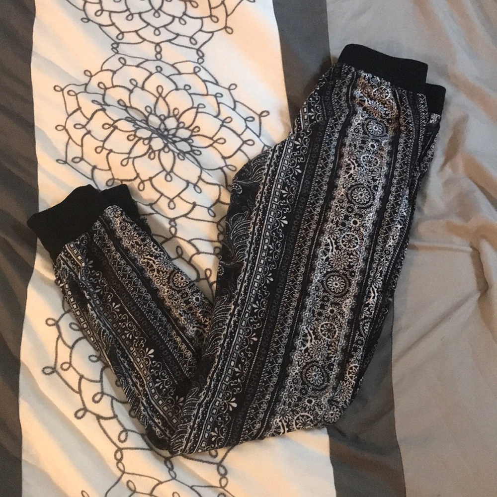 Hot kiss leggings/ pants size xs